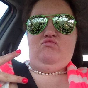 Meet your Posher, Tiffany